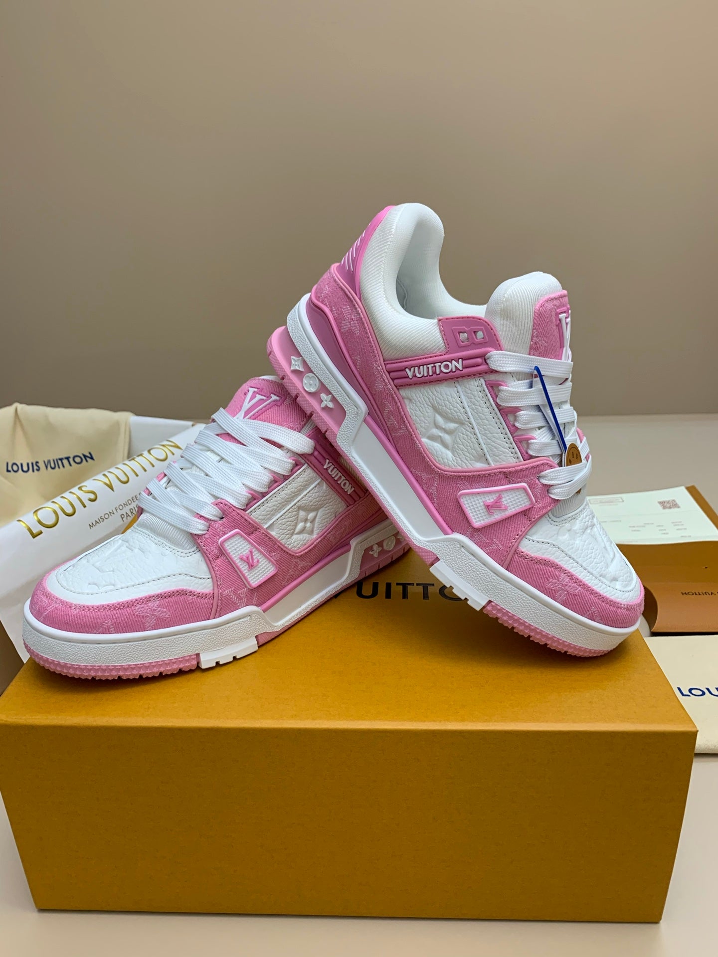 White and Pink Casual Sneakers with Patterned Upper