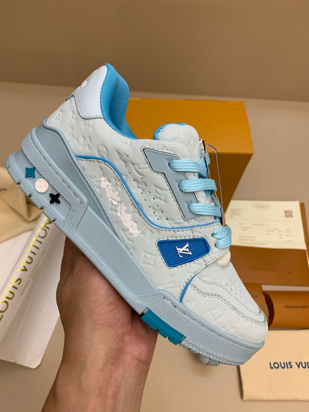 White and Light Blue Casual Sneakers with Patterned Upper