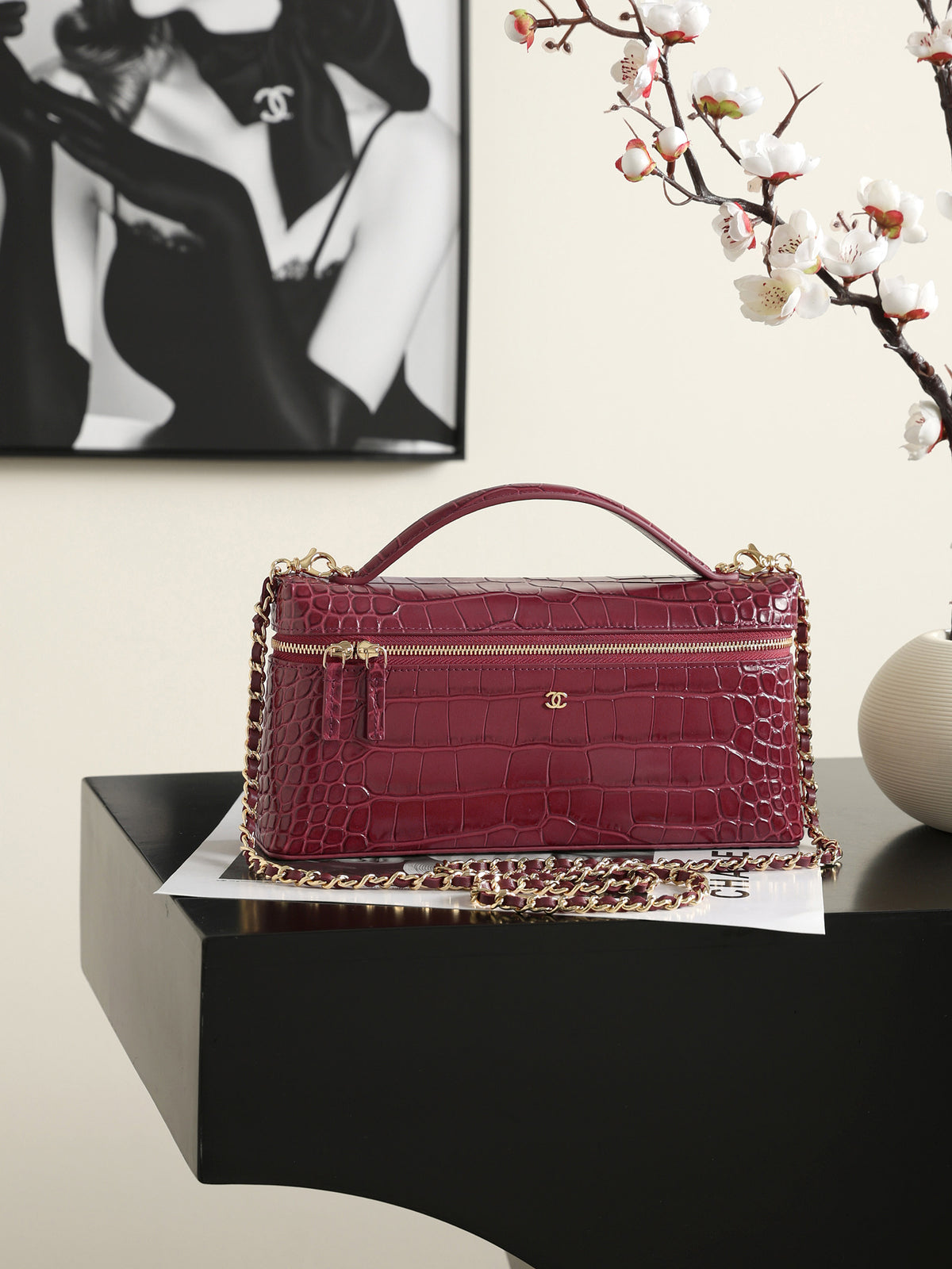 Burgundy Crocodile-Texture Handbag with Chain Strap - Outsole view