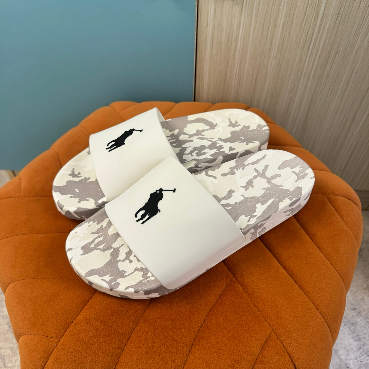 White Camouflage Slide Sandals with Textured Sole - Product image 8