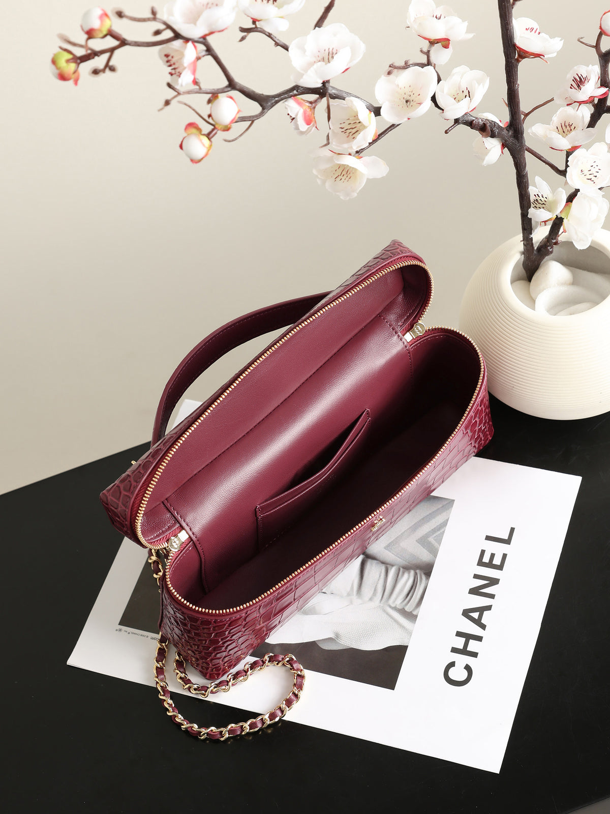 Burgundy Crocodile-Texture Handbag with Chain Strap - Product image 9