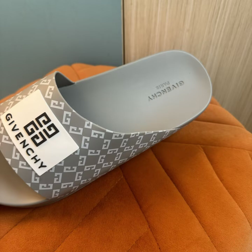 Gray Slide-On Slippers with Patterned Strap - Outsole view