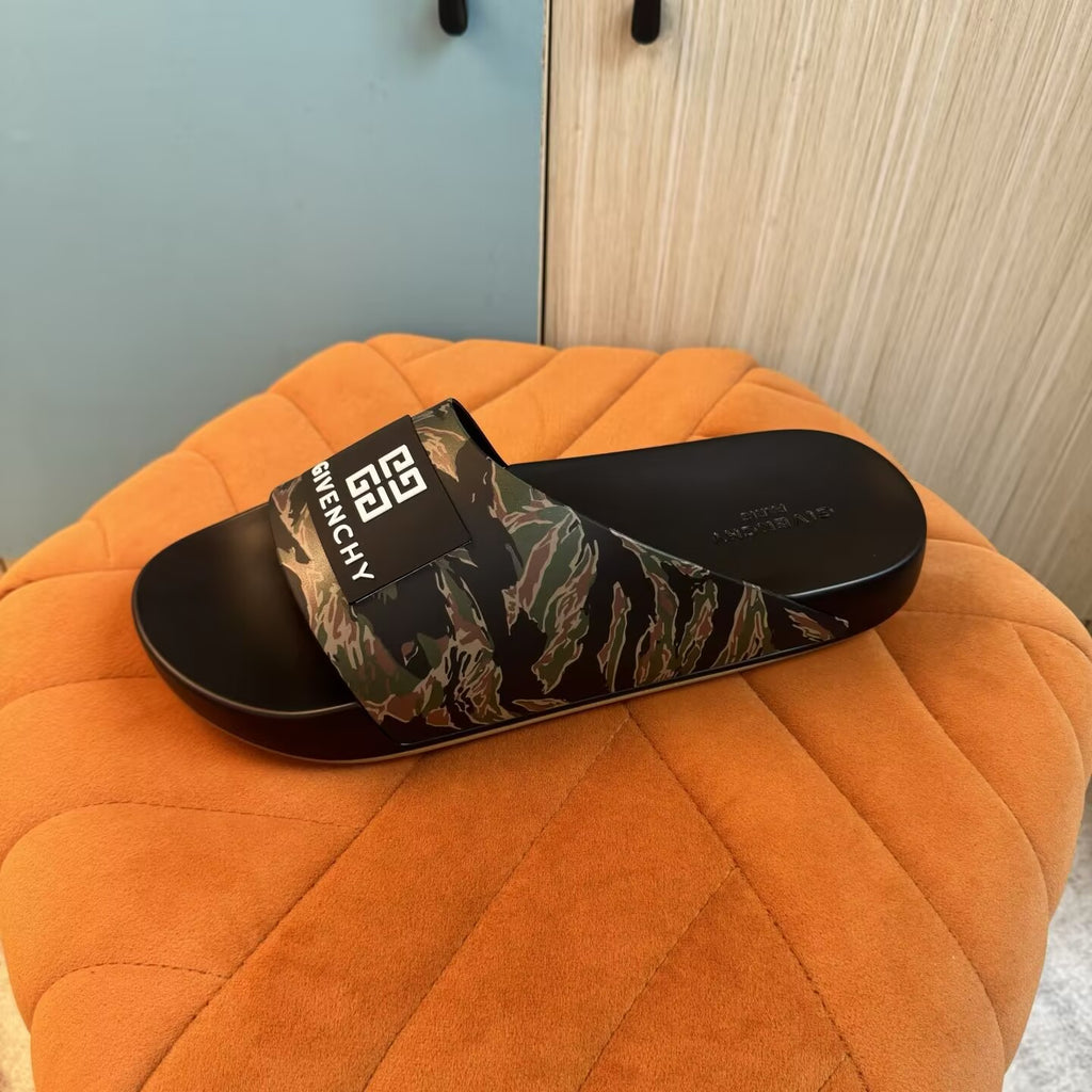Camouflage Slide Sandals with Embossed Sole - Product image 9